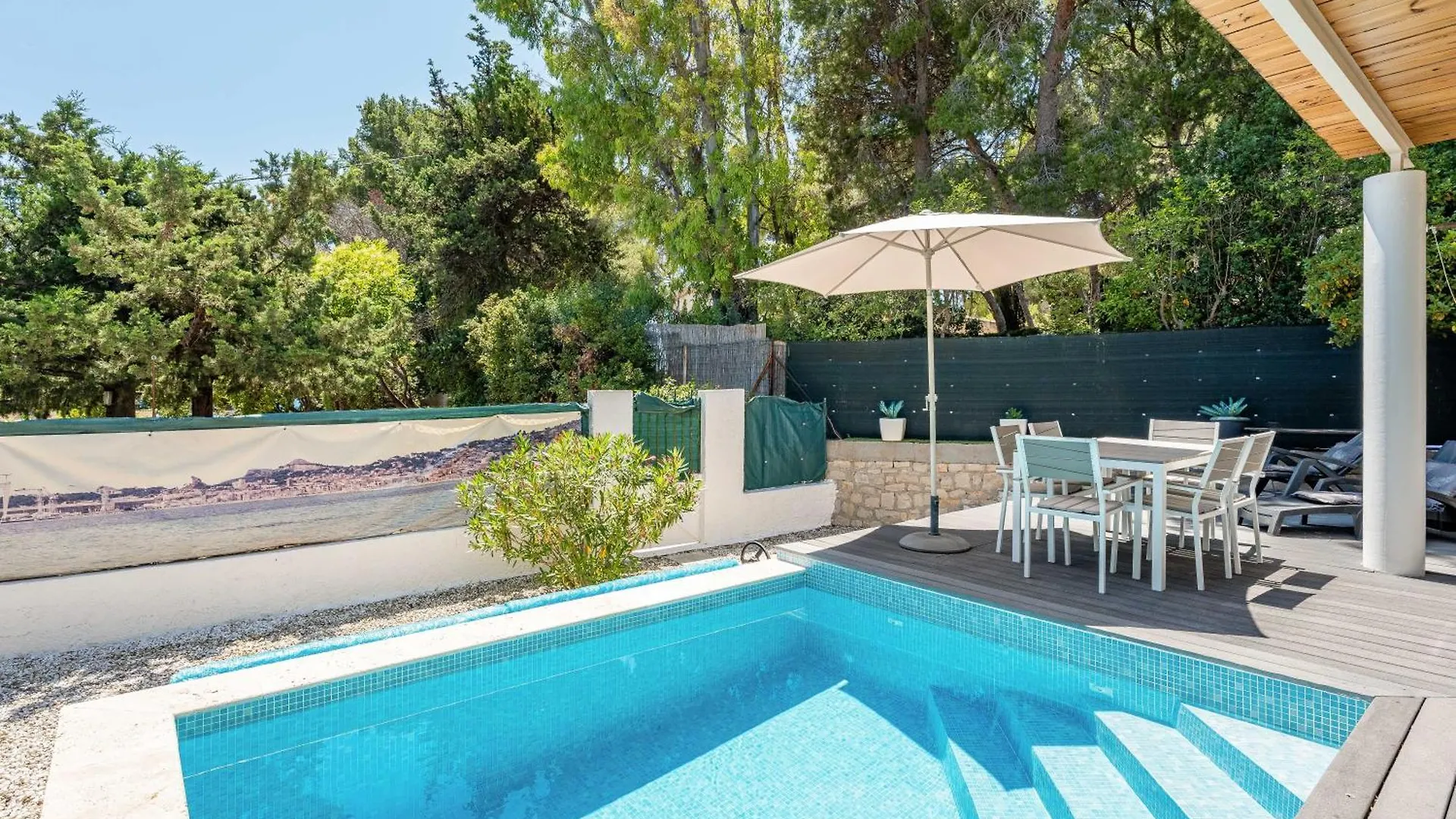 L\'Aigade Villa 4* A Fontsainte contacts